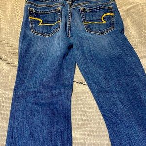 American Eagle women’s jeans size 6